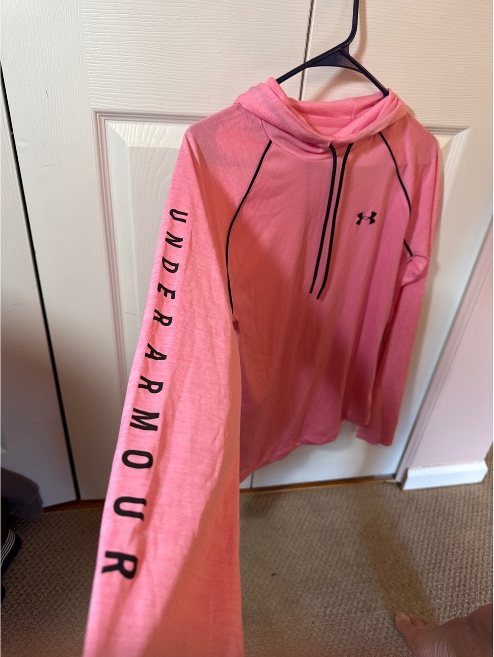 Under Armour Pink HeatGear Loose Fit Hoodie Medium [COPY]
